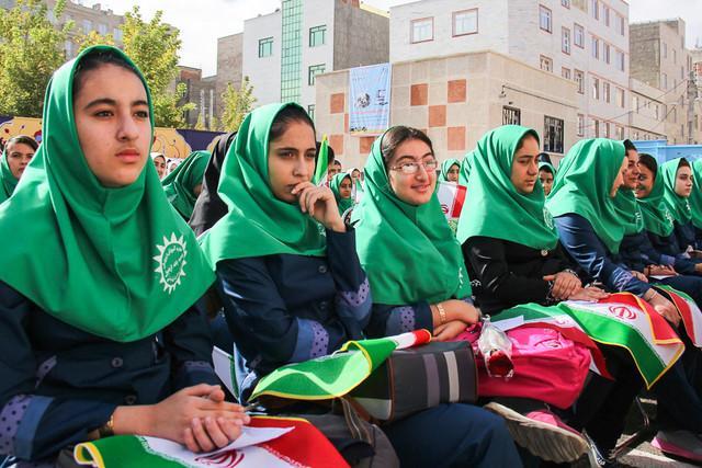 دو ساعت آموزش زبان آذری با تصویب شورای آموزش و پرورش