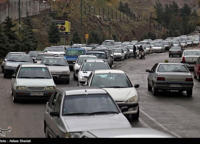 جاده های استان قم محور تردد 24 میلیون خودرو در سال است